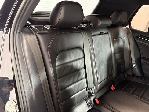 Used 2017 Volkswagen GTI SE image 22