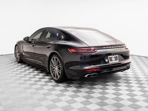 Used 2019 Porsche Panamera Turbo S Executive image 3