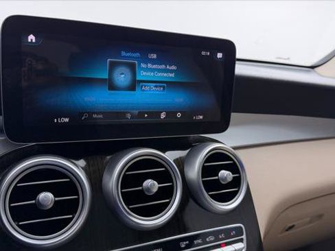 Used 2021 Mercedes-Benz GLC 300 image 31