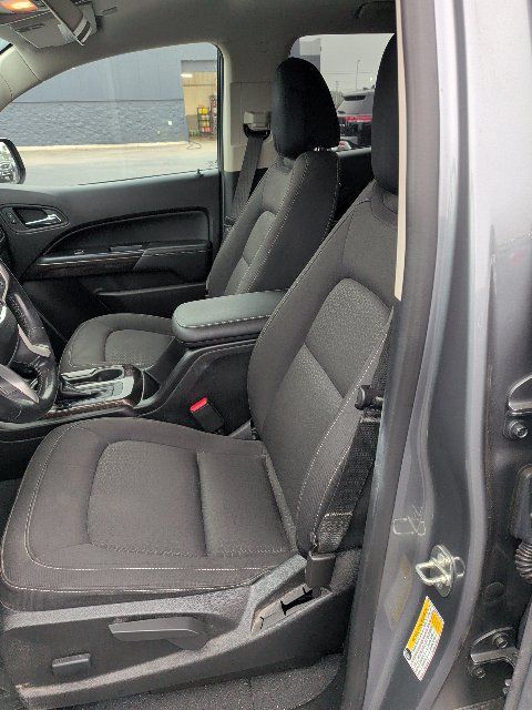 Used 2019 GMC Canyon SLE w/ Driver Alert Package RWD image 10