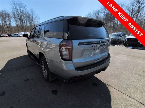 Used 2024 Chevrolet Suburban Z71 w/ Luxury Package image 3