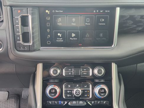 Used 2023 GMC Yukon Denali AWD/4WD image 18