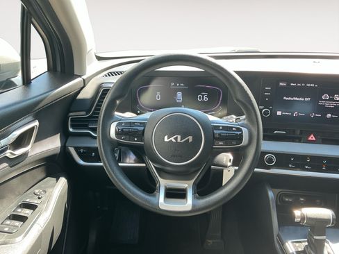Used 2023 Kia Sportage LX AWD/4WD image 12