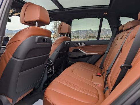 New 2026 BMW X5 xDrive40i w/ M Sport Package image 16