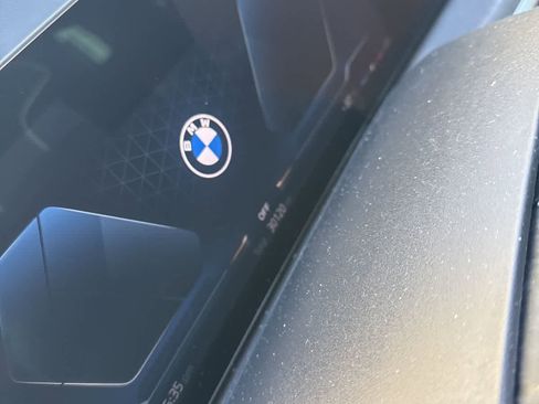 Used 2025 BMW X5 xDrive40i w/ Premium Package image 4
