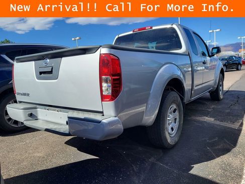Used 2019 Nissan Frontier S image 5
