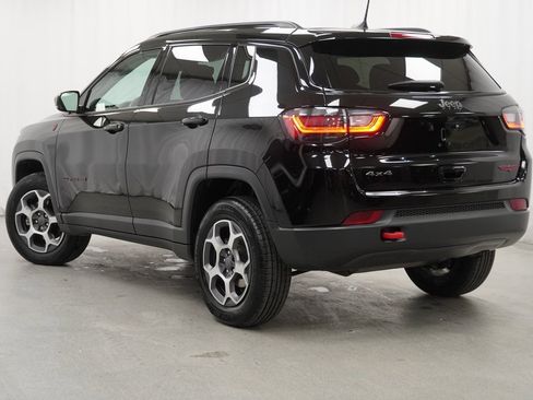 Certified 2022 Jeep Compass Trailhawk w/ Trailhawk Elite Group image 17