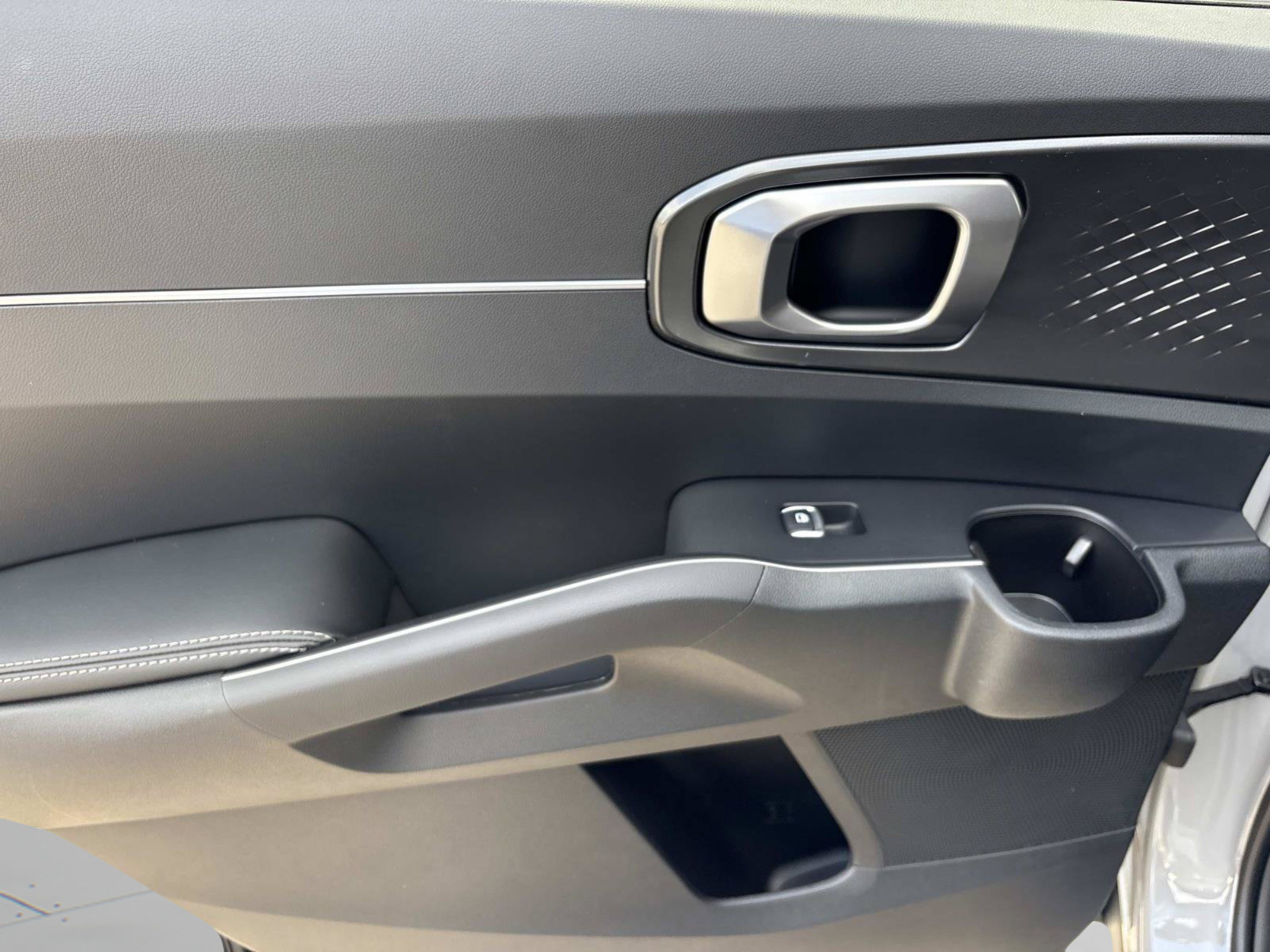 New 2026 Kia Sorento S FWD image 15