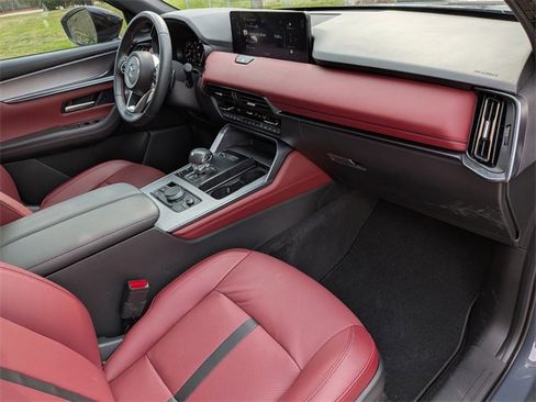 Certified 2025 MAZDA CX-70 3.3 Turbo S w/ Premium Package image 32