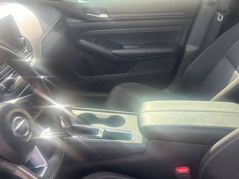 Used 2020 Nissan Altima 2.5 S FWD image 41