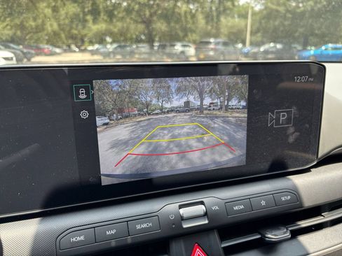 Used 2025 Kia K4 FWD image 23