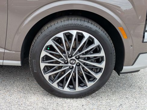Certified 2026 Hyundai Palisade Calligraphy FWD image 11