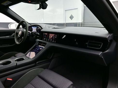 Certified 2025 Porsche Taycan AWD/4WD image 16