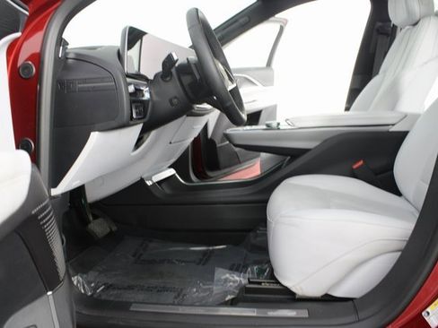 Used 2024 Cadillac Lyriq Sport image 19