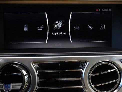 Used 2019 Rolls-Royce Wraith Coupe image 29