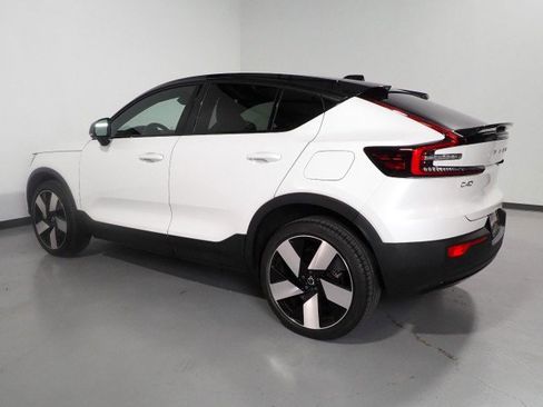 Used 2022 Volvo C40 P8 Recharge Ultimate image 8