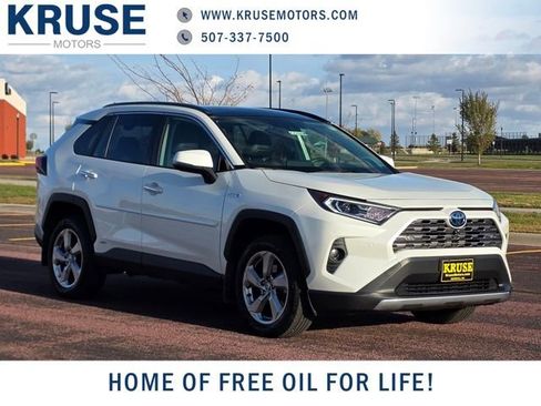 Used 2020 Toyota RAV4 Limited image 1