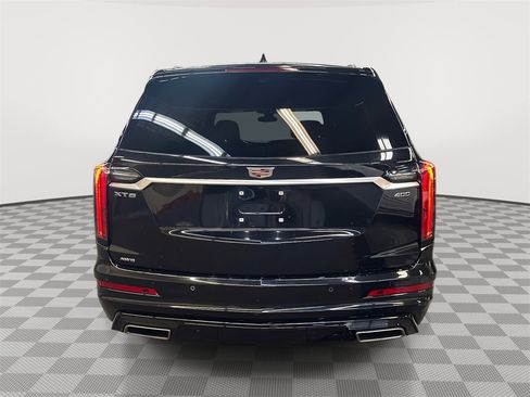 Used 2024 Cadillac XT6 Sport image 4