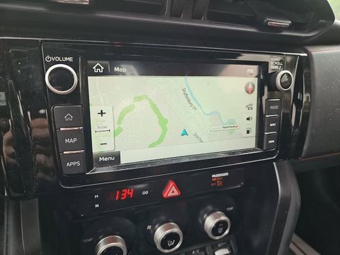 Used 2018 Subaru BRZ tS RWD image 19