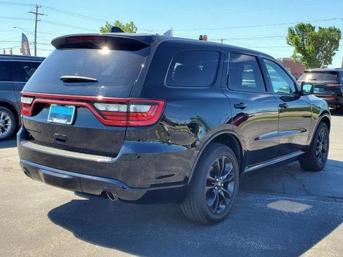 Used 2022 Dodge Durango R/T w/ Blacktop Package AWD/4WD image 4
