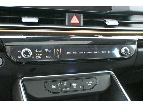 New 2026 Kia Carnival SX Prestige FWD image 33