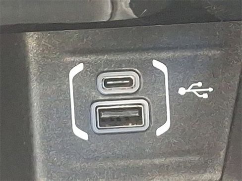 Used 2022 Jeep Compass Trailhawk image 22