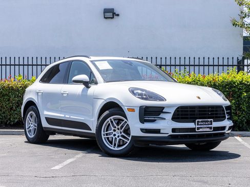 Used 2021 Porsche Macan AWD/4WD image 14