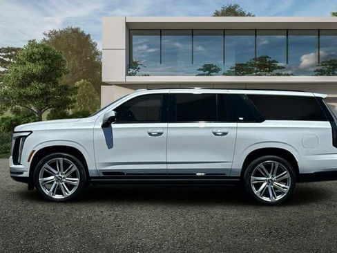New 2026 Cadillac Escalade ESV Platinum Sport AWD/4WD image 7