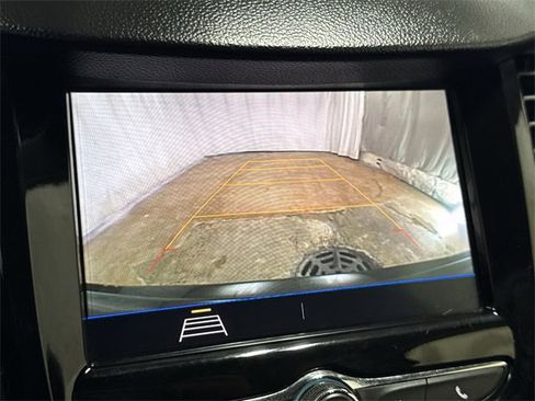 Certified 2020 Chevrolet Trax LT w/ Driver Confidence Package image 18