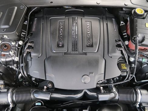 Used 2016 Jaguar XJ Supercharged image 51