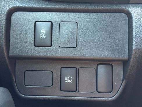 Used 2022 Toyota Tacoma SR w/ SX Package image 17