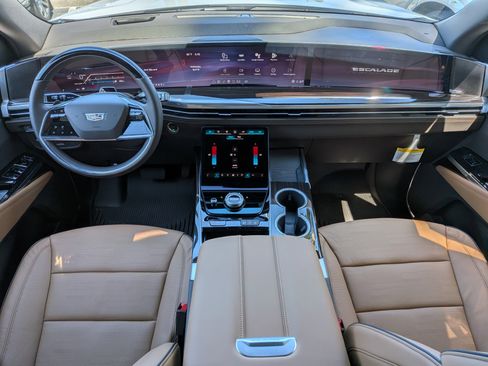 New 2026 Cadillac Escalade ESV Luxury image 14