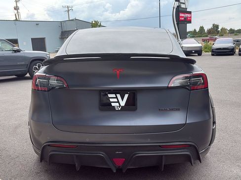 Used 2022 Tesla Model Y Performance AWD/4WD image 7