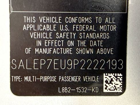 Used 2023 Land Rover Defender 110 SE AWD/4WD image 28