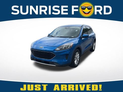 Used 2020 Ford Escape SE FWD image 1