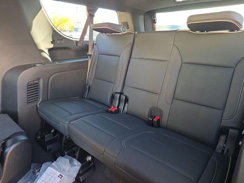New 2026 Chevrolet Suburban Premier w/ Sun And Tow Package AWD/4WD image 19