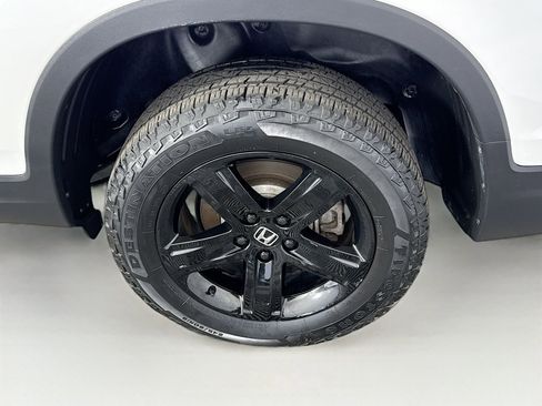 Used 2023 Honda Ridgeline Black Edition image 12