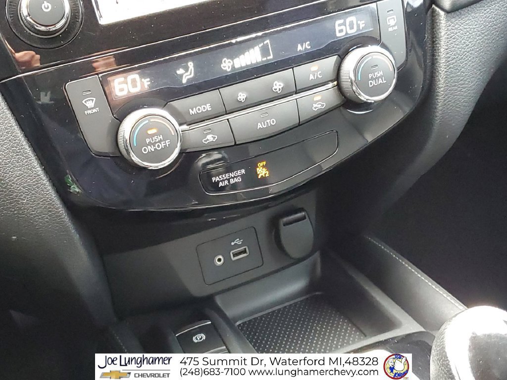 Used 2019 Nissan Rogue SL FWD image 19