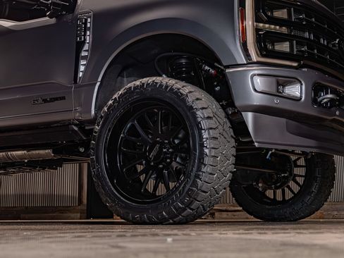 Used 2026 Ford F250 Platinum AWD/4WD image 15