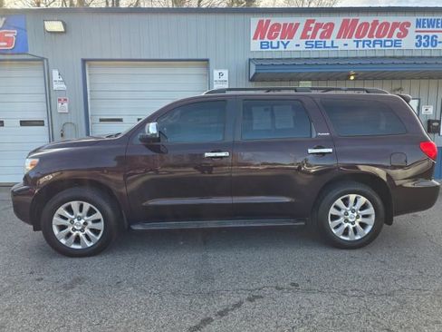 Used 2012 Toyota Sequoia Platinum image 8