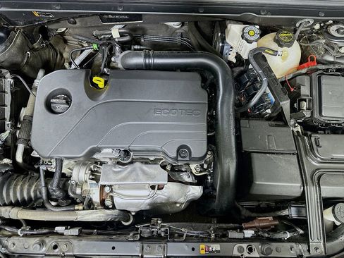 Used 2024 Chevrolet Malibu LT image 9