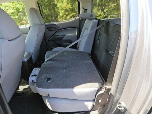 Used 2019 Chevrolet Colorado W/T w/ WT Convenience Package RWD image 25