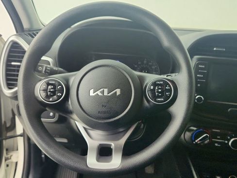 Used 2022 Kia Soul LX w/ Technology Package FWD image 18