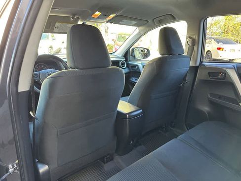 Used 2016 Toyota RAV4 LE image 13