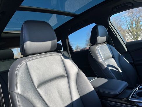 Used 2025 Audi Q7 3.0T Premium Plus image 37