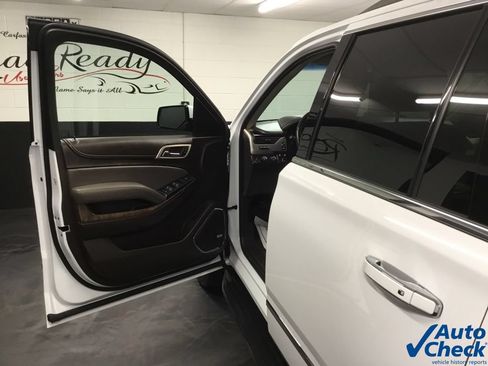 Used 2019 GMC Yukon Denali AWD/4WD image 25
