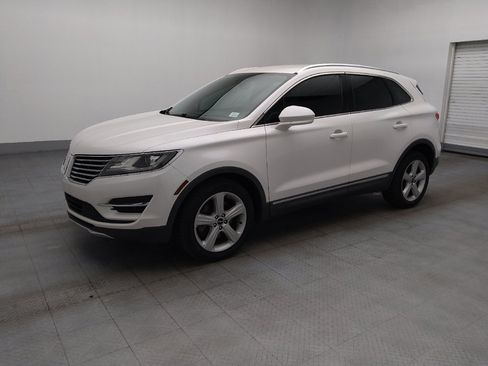 Used 2016 Lincoln MKC Premiere FWD image 2