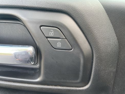 Used 2022 Chevrolet Silverado 1500 Custom w/ LPO, Dark Essentials Package image 18