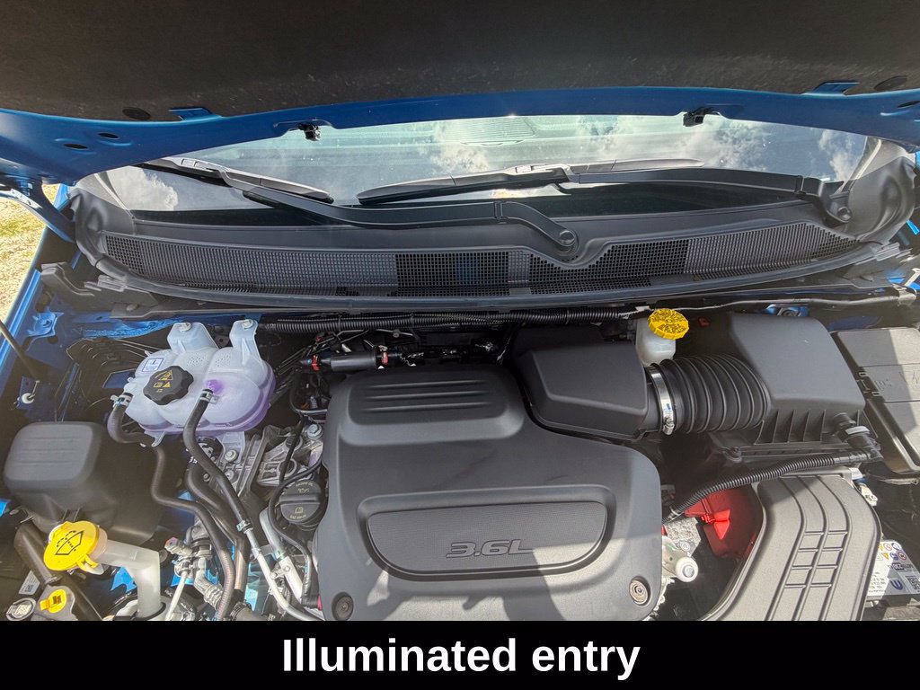 New 2027 Chrysler Pacifica Select w/ Family Tech Group FWD image 32