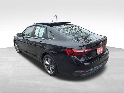 Used 2024 Volkswagen Jetta SE image 20